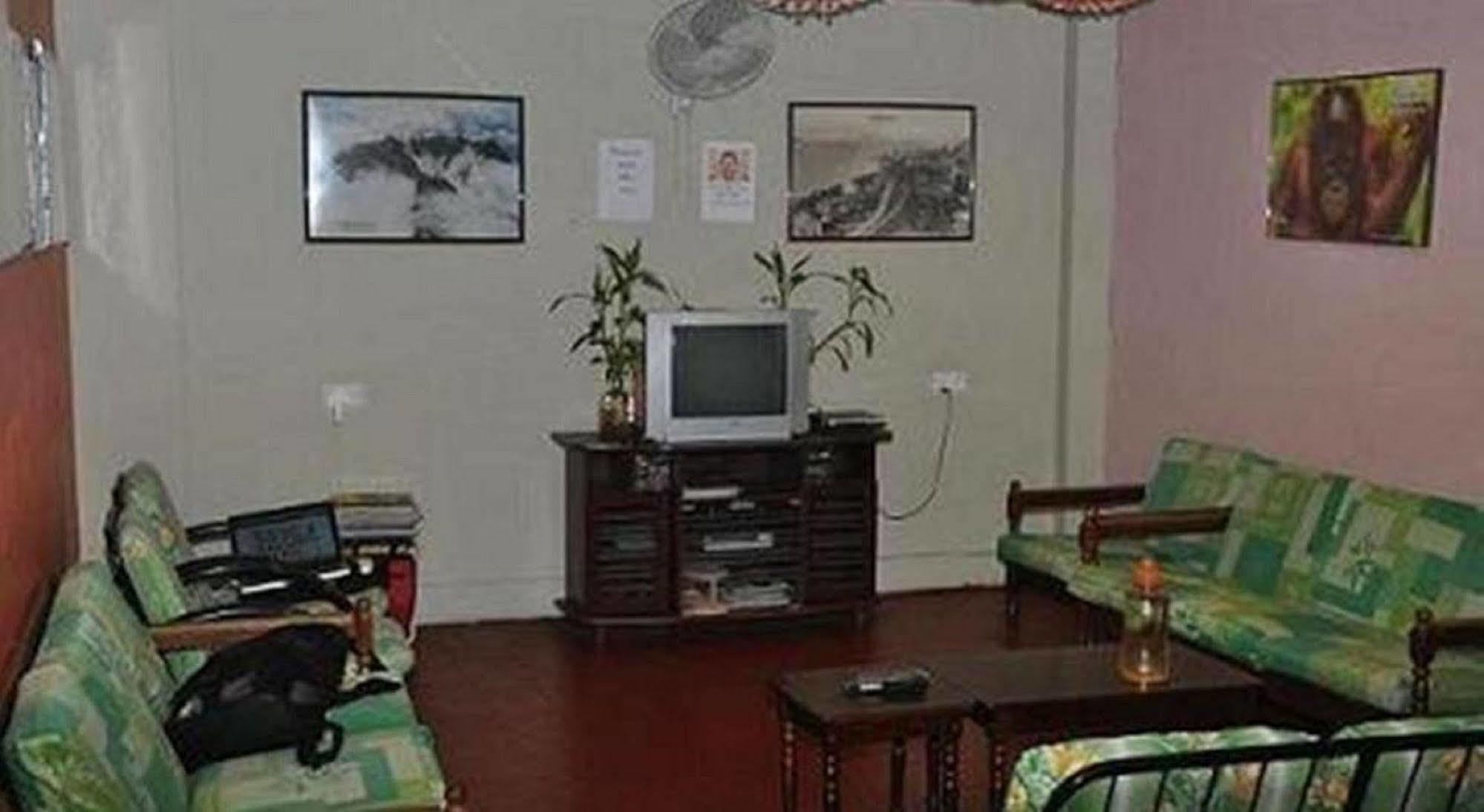 Stay In Lodge Kota Kinabalu Buitenkant foto