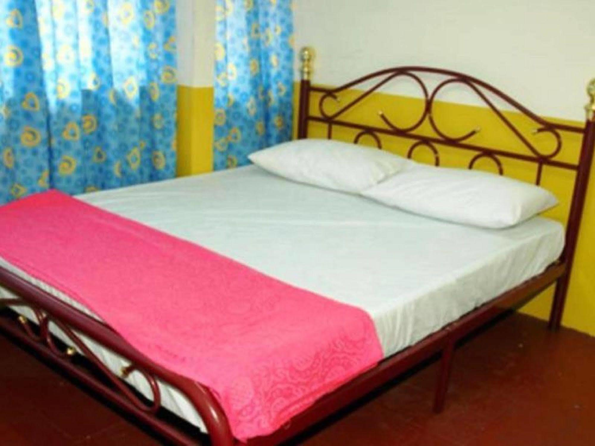 Stay In Lodge Kota Kinabalu Buitenkant foto